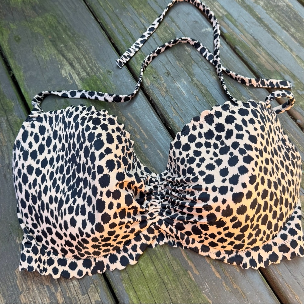 Victoria’s Secret leopard bathing suit top 34DD